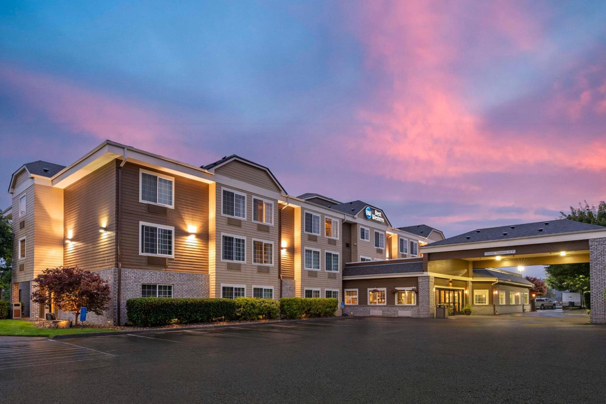Best Western Columbia River Waterfront Hotel Astoria Exterior foto